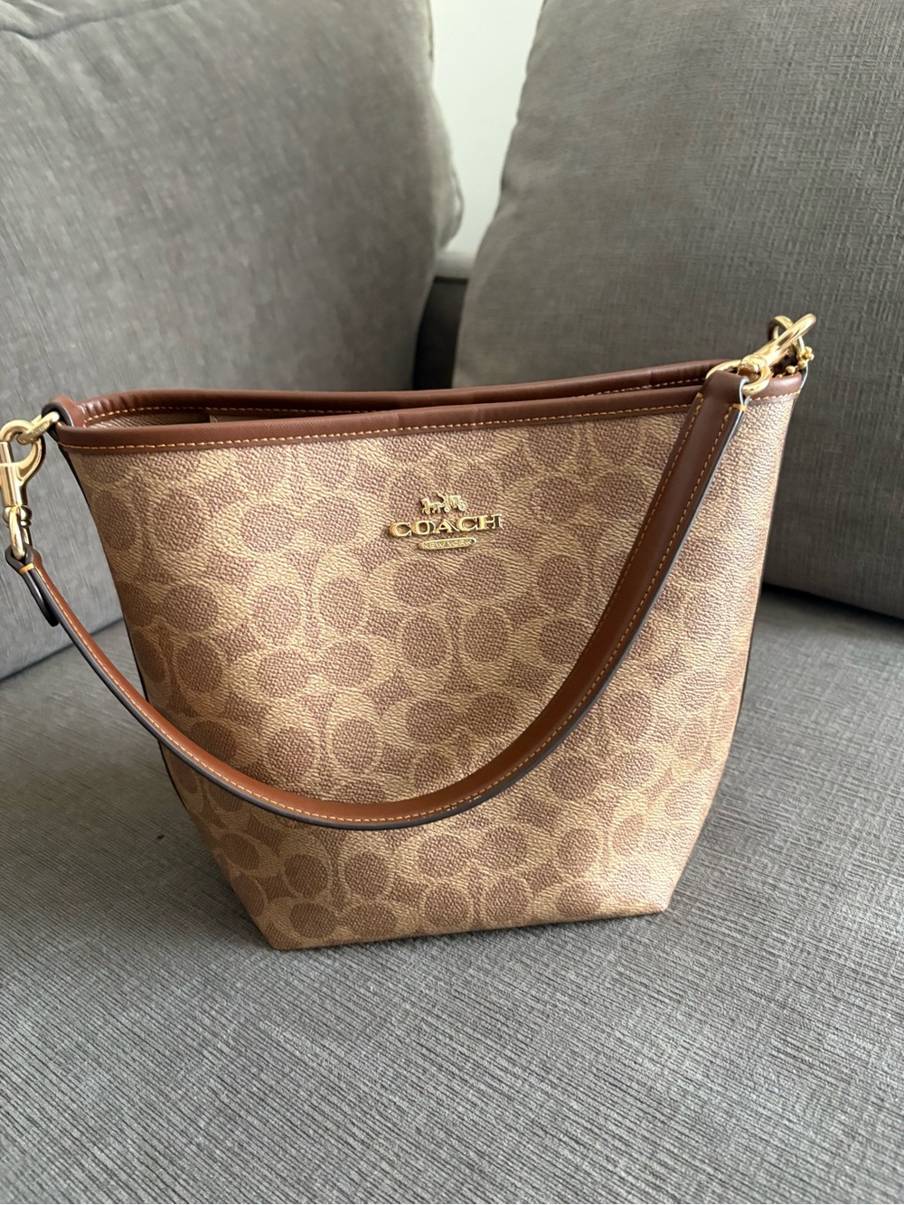 Coach Tan/Brown Signature Canvas Hobo Shoulder Bag